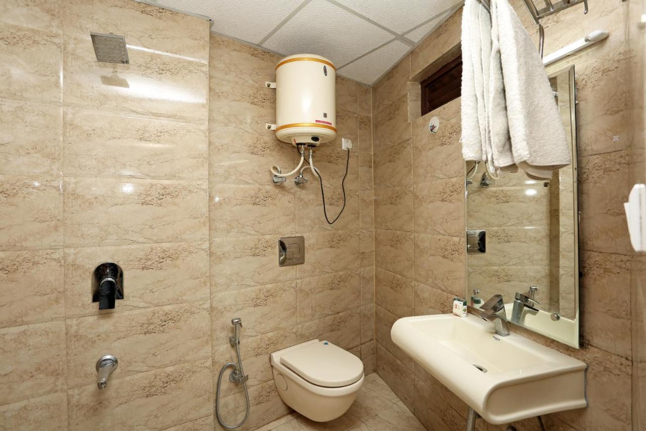 Oyo 2576 Hotel Piknik Масурі Екстер'єр фото